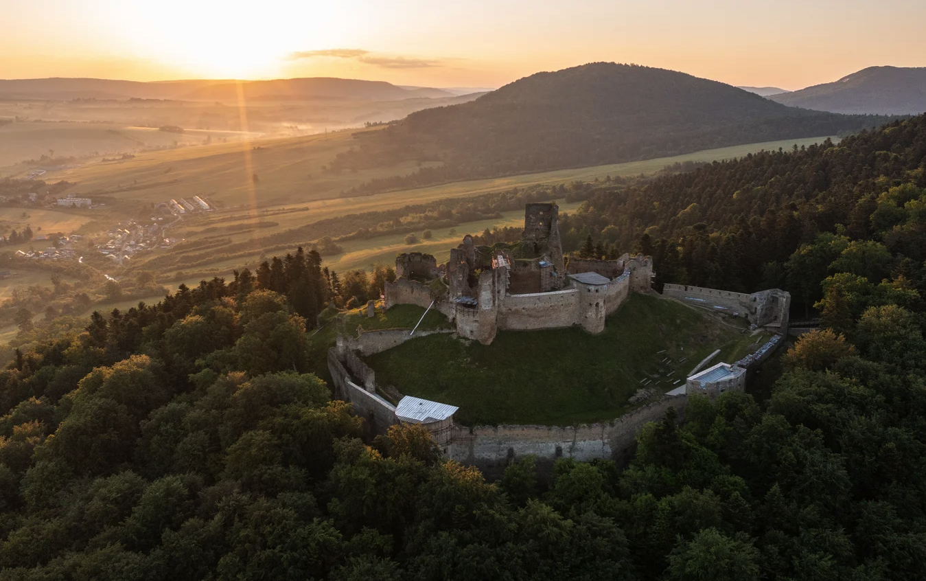 production-services-and-filming-in-slovakia-castle-ruin-in rural-landscape