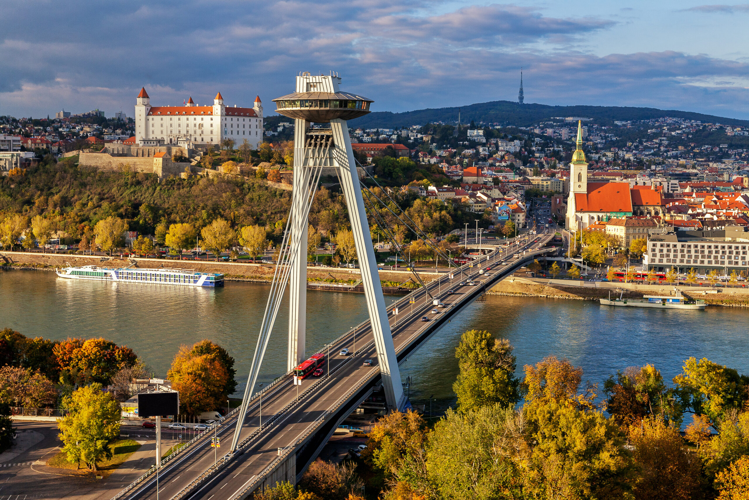 production-services-and-filming-in-slovakia-city-view-with-bridge