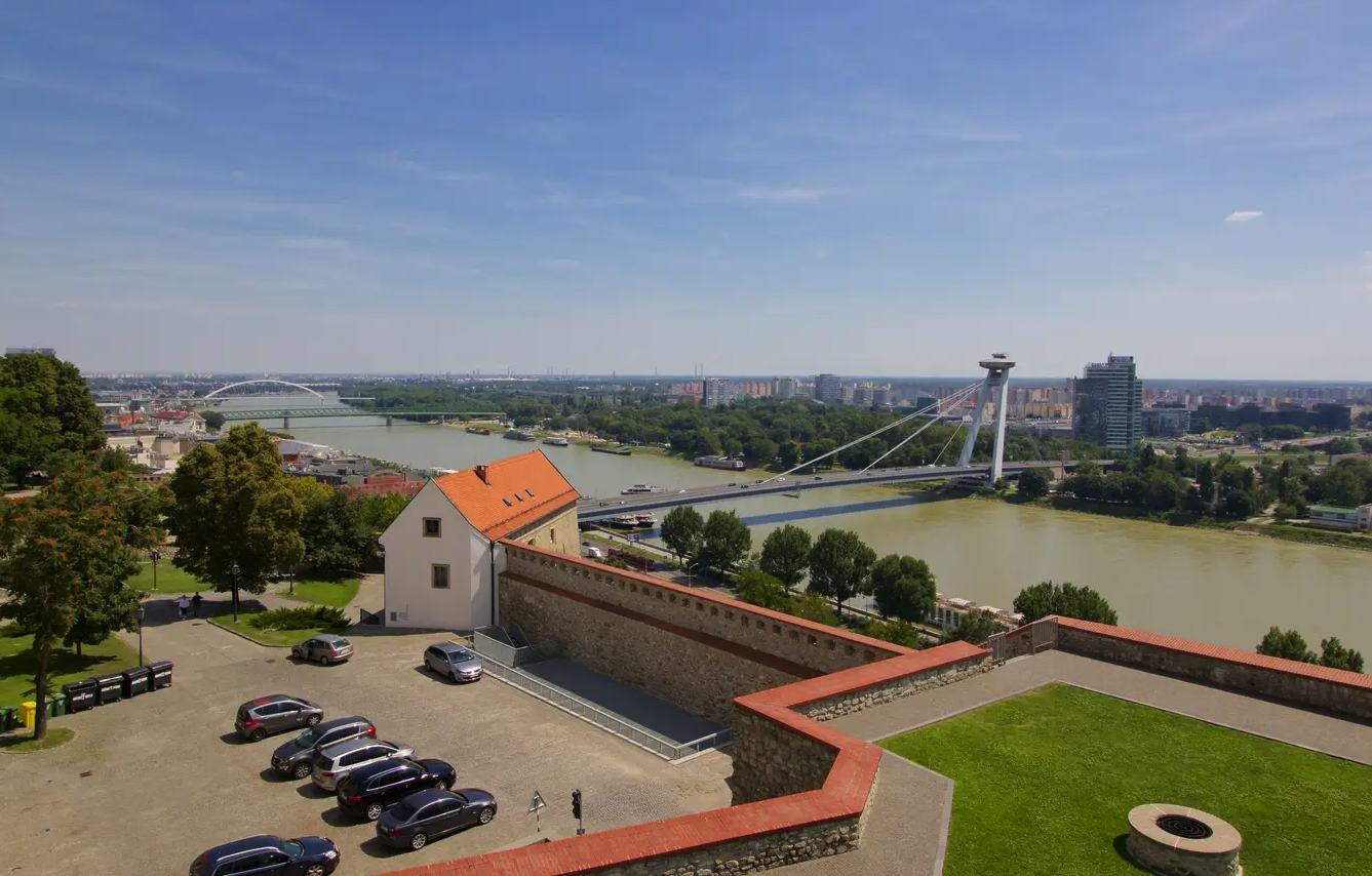 production-services-and-filming-in-slovakia-river-city-scape